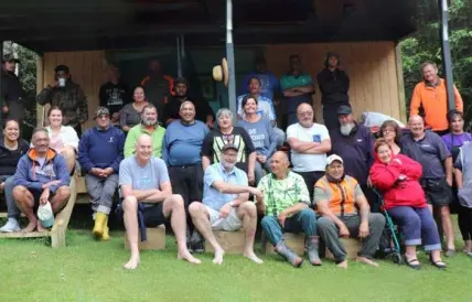 roger and whanau