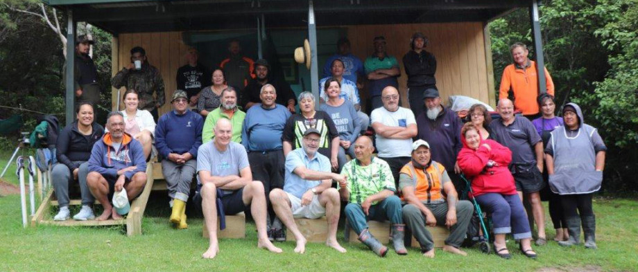 Roger and whānau